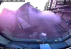 Küçükçekmece'de 3 katlı binanın çökme anı İETT otobüsü kamerasında