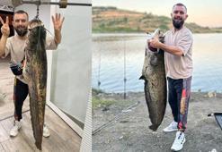 Baraj gölünde 24 kiloluk yayın balığı yakaladılar