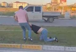 Eski eşini yerde sürükledi