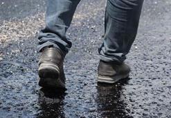 Denizli'de 40 derece sıcakta asfalt eridi