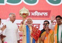 Hindistan’da seçimin galibi Modi