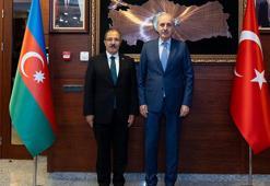 Kurtulmuş, Türkiye'nin Azerbaycan Büyükelçiliği'ni ziyaret etti