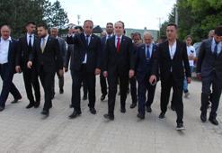 Erbakan, Çankırı'da Yaylakent beldesini ziyaret etti