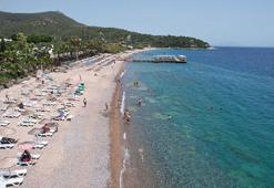 Bodrum'da sıcaklık 40 dereceye çıktı; parklar ve sahiller doldu