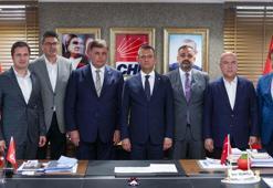 Özgür Özel: İzmir'de kendi içimizde öz eleştiri yapıyoruz