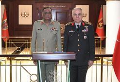 Genelkurmay Başkanı Gürak, Pakistanlı mevkidaşı Mırza ile görüştü