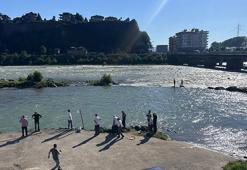 Fırtına Deresi'nde sürüklenen 4 kişiden 2'si kurtarıldı, kayıp 2 kişinin cansız bedeni bulundu