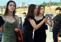 Lise mezuniyetinde bazı kız öğrenciler, 'uygunsuz kıyafet' gerekçesiyle törene alınmadı
