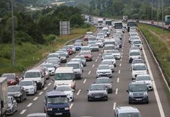 Anadolu Otoyolu'nda ulaşım durma noktasına geldi
