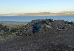 Burdur Gölü kenarına hafriyat ve atık döküldü