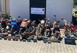 Yediemindeki araçları parçalayıp satanlara operasyon: 7 gözaltı