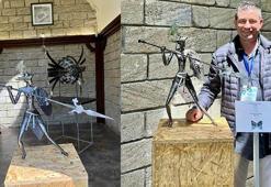 Hurdalardan yaptığı heykeli ‘Athena’ ile Bakü'de sergiye katıldı