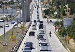 'Kilit kavşak' Kırıkkale'de, bayram dönüşü trafiği