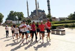 UNESCO'ya alınışının yıl dönümünde 13 atlet, Selimiye Camisi'nin etrafında 13 tur attı