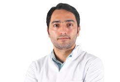 “Öğlen bilinçsiz güneşlenmek, lekelere davetiye çıkarıyor”