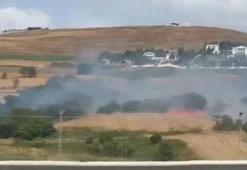 Büyükçekmecede anız yangın: Alevler evlere yaklaşıyor