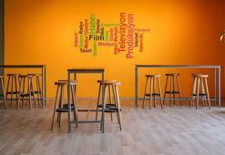 Demirören Medya ve Teknoloji Mesleki ve Teknik Anadolu Lisesi'nden yüzde 1'lik dilimde olan her öğrenciye burs