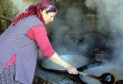 Coğrafi işaretli 'Karnavas dut pekmezi' doğal olarak üretiliyor