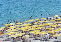 Antalya'nın havası da denizi de sıcak