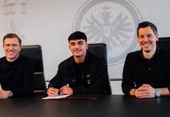 Milli futbolcu Can Uzun, Eintracht Frankfurt'a transfer oldu