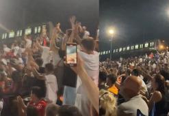 Bakırköy'de Marmaray milli maçı izlemek için durdu