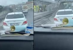 Küçükçekmece'de ambulansa yol vermeyen otomobil sürücüsü kamerada