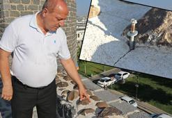 Diyarbakır'da UNESCO listesindeki tarihi surlara afiş ve pankart asmak için çiviler çakıldı