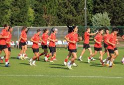 A Milli Kadın Futbol Takımı, Riva'daki hazırlıklarını tamamlayarak Kocaeli’ye geçti