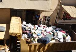 Nazilli'de bir evden 10 kamyon çöp çıktı