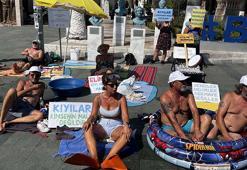 Bodrum'da kıyı işgaline karşı Belediye Meydanı'nda şezlonglu, havlulu ve havuzlu eylem