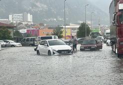 Kütahya’da sağanak, hayatı olumsuz etkiledi