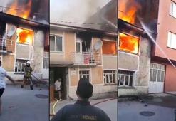 Bursa'da 2 katlı ev, alev alev yandı