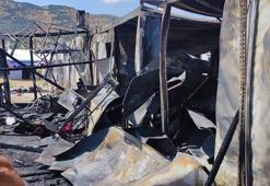 Depremzedelerin yaşadığı 3 konteyner yandı