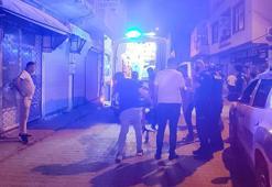 Adana'da, sokakta tartıştığı iki kardeşi bıçakla yaraladı