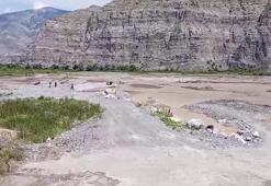 Tortum Çayı'nda aranan 8 aylık bebeğe ulaşılamadı