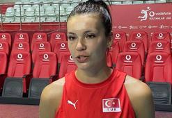 Ay-yıldızlı voleybolcu Beyza Arıcı: Tüm ülkelerin en iyi haliyle mücadele edeceğiz