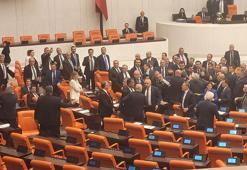 TBMM Genel Kurulu'nda, 'hırsız' kavgası