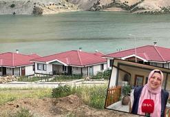 7'nci kez taşındıkları yeni ilçelerine alıştılar