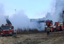 Avcılar'da elektrik panosu üreten iş yerindeki yangın kontrol altına alındı