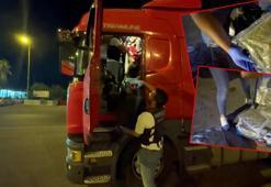 TIR'ında 46 kilo esrar çıkan şoför: Teslim edip, para alacaktım
