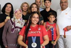 Milli Atıcı Şevval İlayda Tarhan ve ailesi DHA'ya konuştu