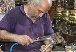 Kemeraltı'nın tek bakırcısı; Dubai, Katar ve Tayland'a ürünlerini gönderiyor