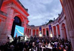 Beylikdüzü Belediye Başkanı Çalık, Paris’te ‘İstanbul Evi’ açılışına katıldı