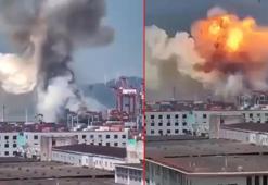 Çin’de konteyner gemisindeki şiddetli patlama kameralara yansıdı