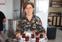 Nebahat muhtar köy kahvesini de işletiyor