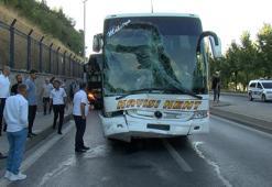 Üsküdar’da şehirlerarası yolcu otobüsü, İETT otobüsüne çarptı: 3 yaralı