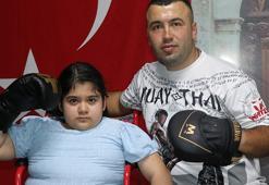 11 yılda 12 ameliyat ve 10 yara tedavisi olan Zeynep, muay thai ile hayata sarıldı
