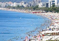 Emeklilere, halk plajlarındaki şezlong ve şemsiye ücretsiz