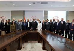 Bakan Memişoğlu: 1'inci basamak sağlık hizmeti sunan aile hekimliğini kuvvetlendireceğiz