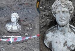 Konuralp Antik Tiyatro kazılarında büst bulundu
